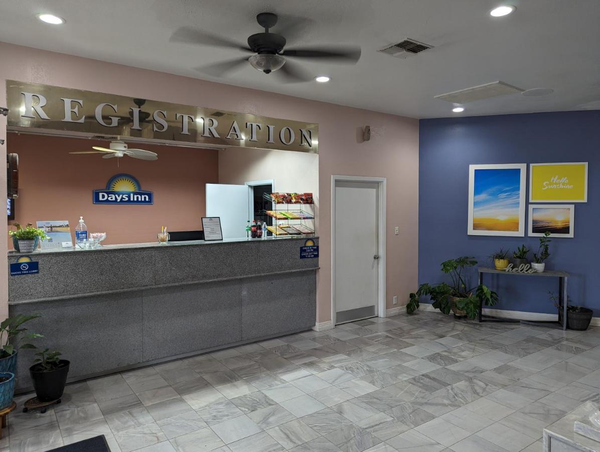 Days Inn By Wyndham Portland/Corpus Christi מראה חיצוני תמונה