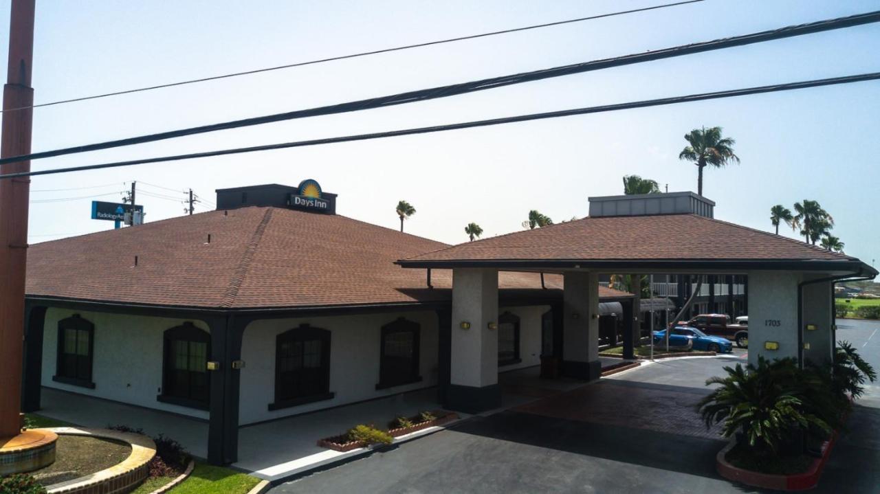 Days Inn By Wyndham Portland/Corpus Christi מראה חיצוני תמונה